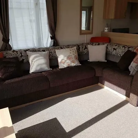 Camping Flamingo Land Le Maple Grove Caravan Hire Kirby Misperton